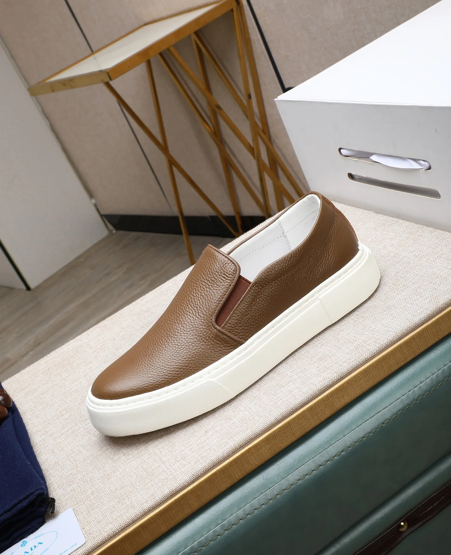 Men's men's shoes💰440🌹🌹[PRADA—Prada] latest model🙈original replica! 👟👟👟Available here. The workmanship is top-notch. The upper is made of Italian 🇮🇹Imported calfskin. ❗️Breathable genuine leather lining @Suitable for travel. The original version has an enlarged engraved sole, making it suitable for all kinds of travels, showing low-key luxury. Let quality speak for itself. Color: Size: 38-44
